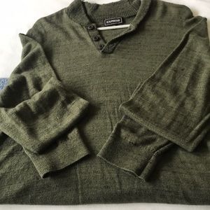 Long sleeve olive light sweater